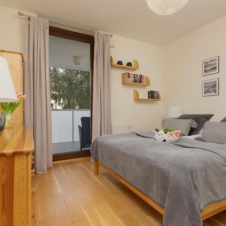 Osiedle Intenso Warszawa Wola By Noclegi Renters Kültér fotó