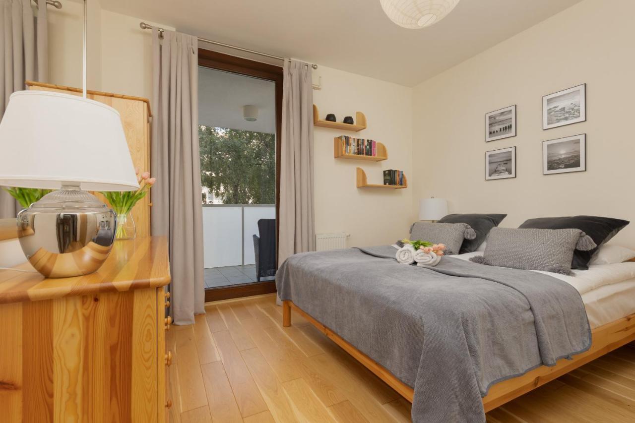 Osiedle Intenso Warszawa Wola By Noclegi Renters Kültér fotó