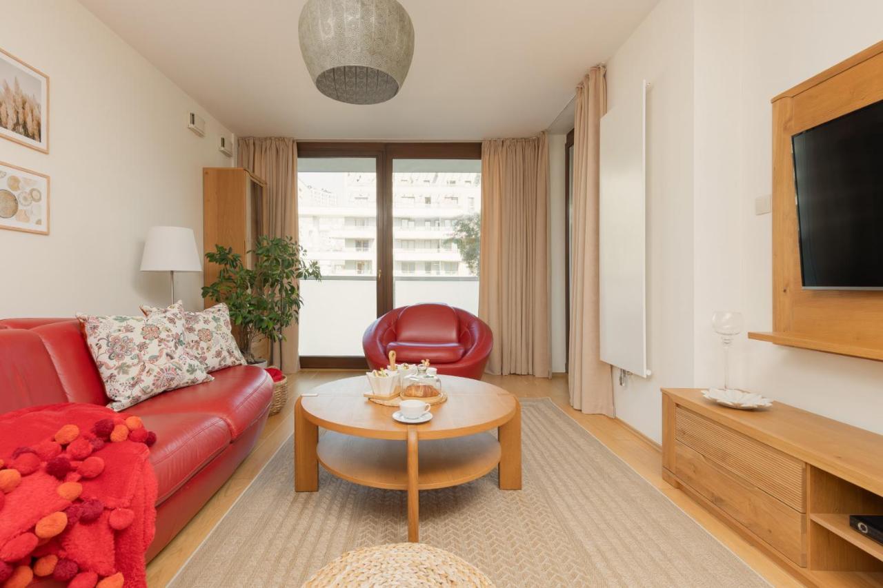 Osiedle Intenso Warszawa Wola By Noclegi Renters Kültér fotó