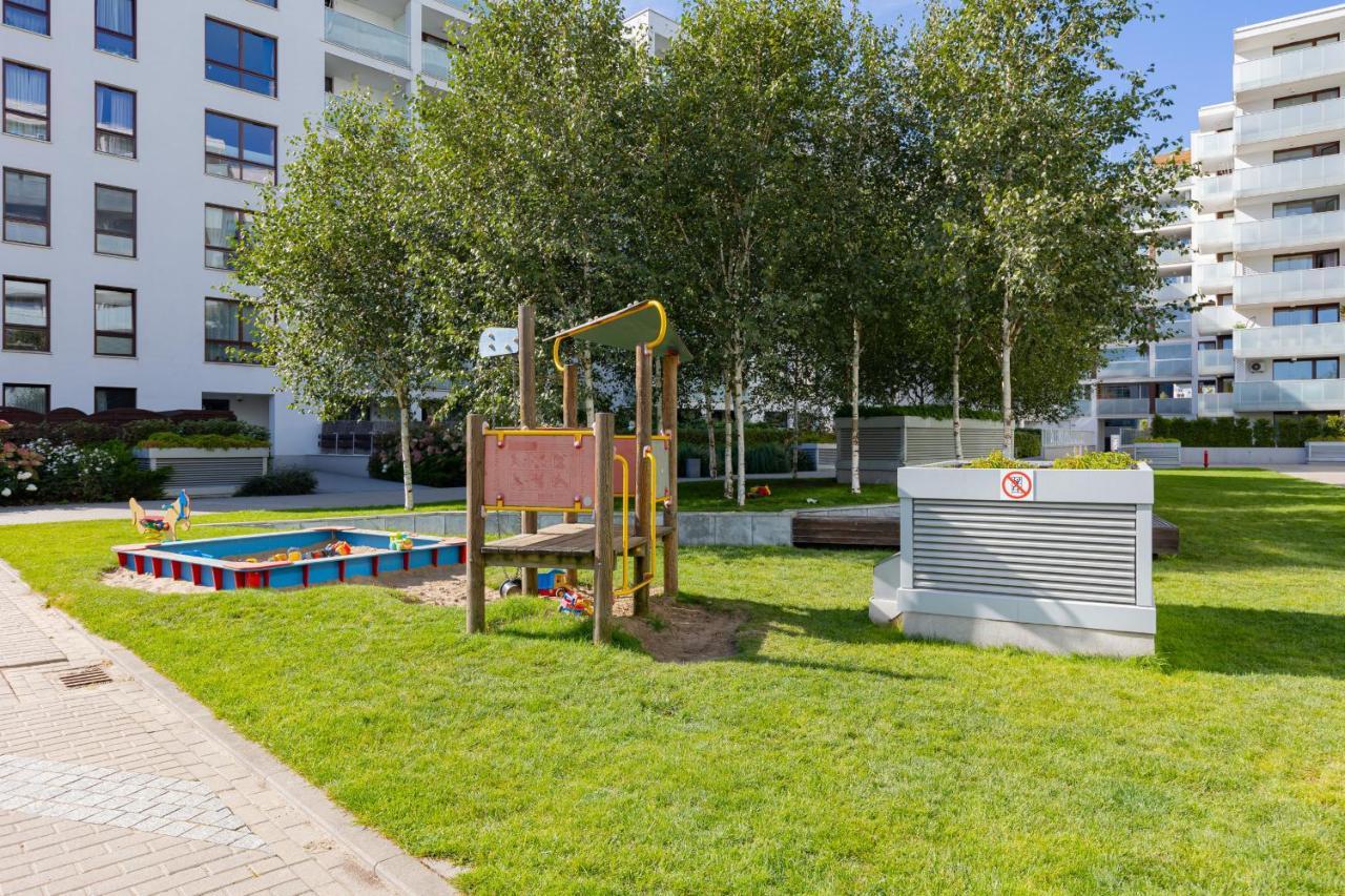 Osiedle Intenso Warszawa Wola By Noclegi Renters Kültér fotó